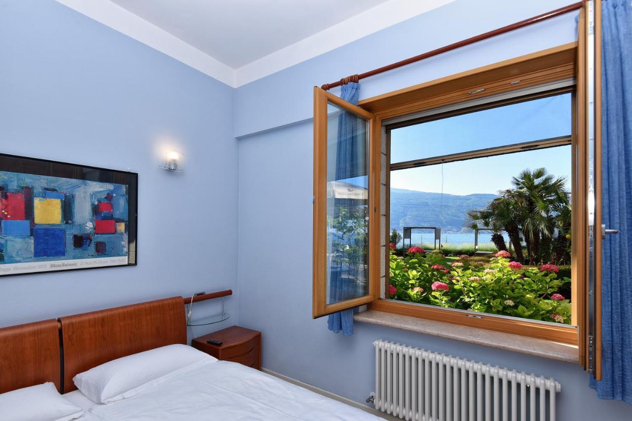 ティニャーレ Torre Degli Ulivi Bed & Breakfast エクステリア 写真