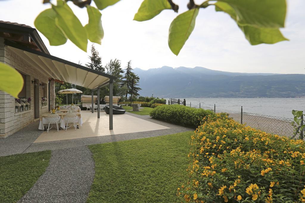 ティニャーレ Torre Degli Ulivi Bed & Breakfast エクステリア 写真