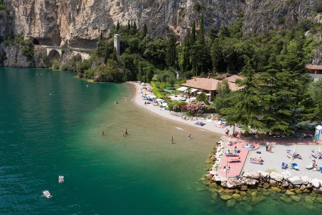 ティニャーレ Torre Degli Ulivi Bed & Breakfast エクステリア 写真