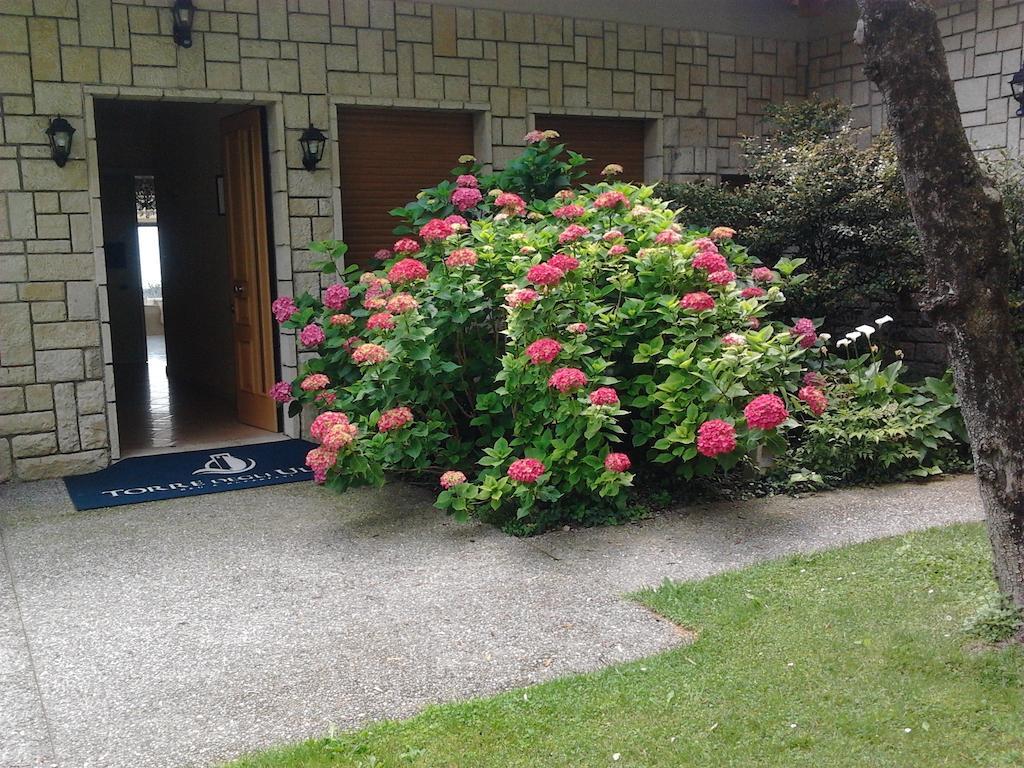 ティニャーレ Torre Degli Ulivi Bed & Breakfast エクステリア 写真