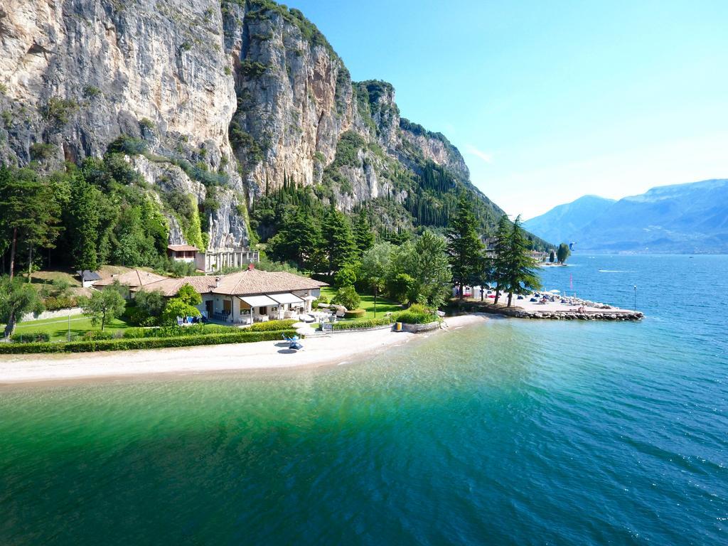 ティニャーレ Torre Degli Ulivi Bed & Breakfast エクステリア 写真