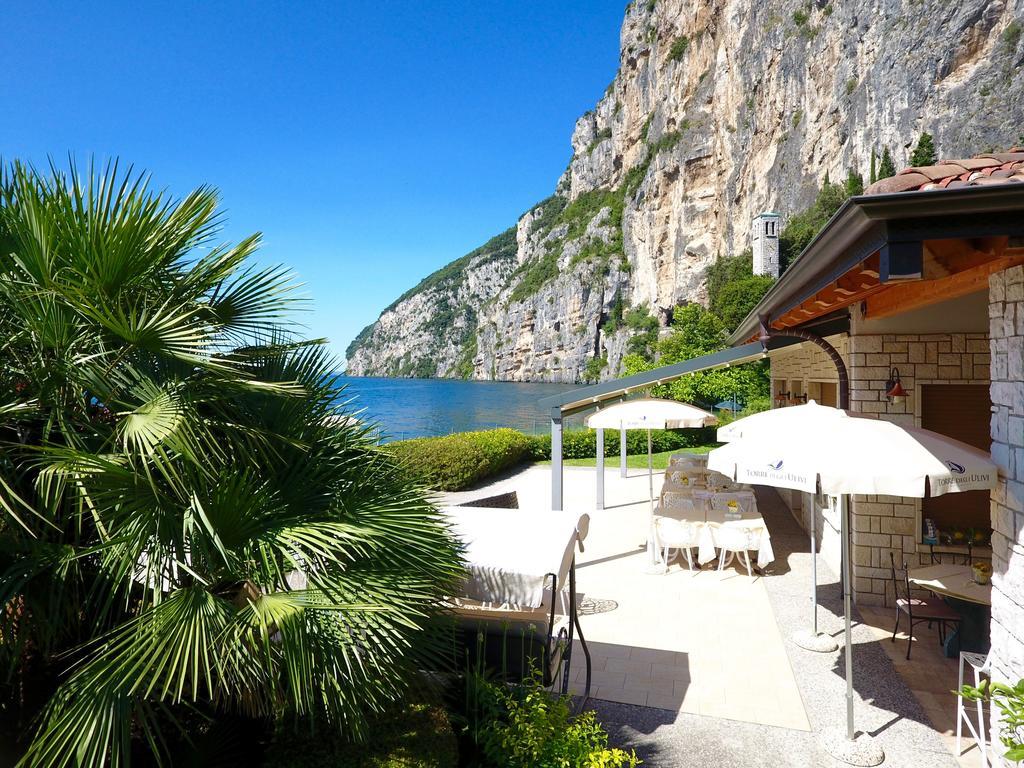 ティニャーレ Torre Degli Ulivi Bed & Breakfast エクステリア 写真